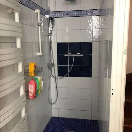 Holiday home Pretty House 15mn From Eiffel Tower And Versailles Sevres