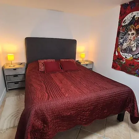 בית נופש Pretty House 15mn From Eiffel Tower And Versailles *